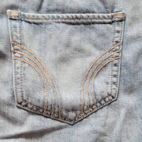 Hollister Ultra High-Rise Denim Skirt Size 30 Distressed Light Wash Cotton - Picture 5 of 6